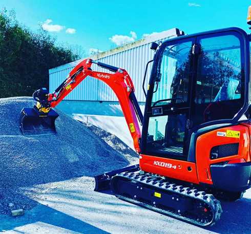 Bandburen minigrävare Kubota KX019-4 stulen i Kungsör